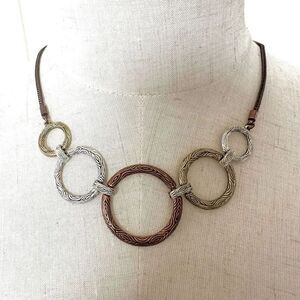 Multi tone circles pendant necklace